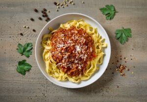 oman best hostel Spaghetti bolognaise